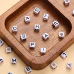 100 Pcs Acrylic Alphabet Beads 5.5MM Cube Letter Beads For Diy Bracelets Necklaces Earrings Pendants Keychains Jewelry Making Ac