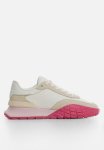 Breathe Sport Shoe - Bright Pink