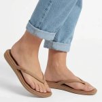 Crocs Miami Flip Flip Flops - Milk Chocolate - 9