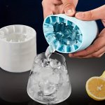 1PC Make Perfectly-shaped Ice Cubes With This Easy-release Silicone Ice Cube Mold - Holds Up To 60 Cubes
