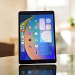 Apple Ipad Air 256GB 3RD Generation + Mobile Phone