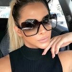 Oversized Fashion Fashion Glasses For Men & Women - Anti-glare Mirrored Lens Durable PC Frame - Perfect For Driving Beach & Trav