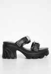 Yuki Buckle Sandal - Black