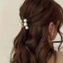 1pc Elegant Faux Pearl Hair Claw Clip For Women Strong Hold For Thick & Thin Hair Chic Fashion Accessory For Styling & Headwear Versatile Beauty Hairpiece
