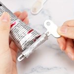 Compact Toothpaste And Facial Cleanser Squeezer: Save More Waste Less With This Easy-to-use Manual Tool - Alcohol-free Suitable