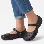 Crocs Classic Ballet Clogs - Black - 9