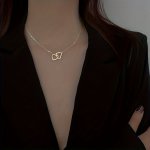 Interlocking Heart Pendant Necklace: Minimalist Design Alloy Material Suitable For Everyday Wear