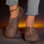Women's Soft Sole Round Toe Buckle Decoration Solid Color Casual Single Shoes