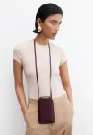 Fitted T-Shirt - Pink