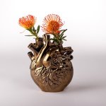 Pumping Love Heart Vase - Medium - Bronze