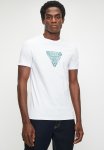 Guess Short Sleeve Cn Small Triangle Logo Tee - Pure White