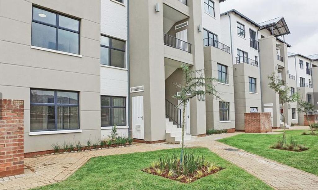 For Rent Apartments 2 Bedrooms Parking Roodepoort