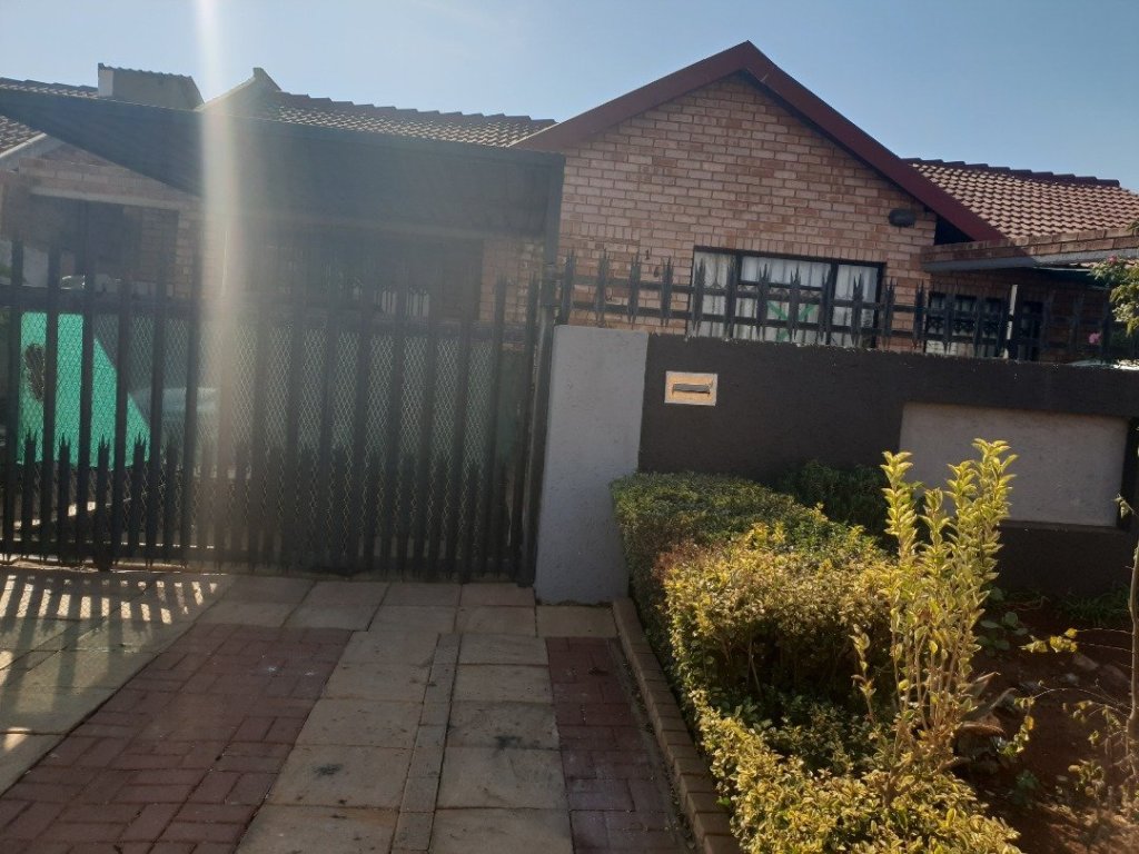 For Sale Houses Vosloorus Ext 2 Listings And Prices Waa2