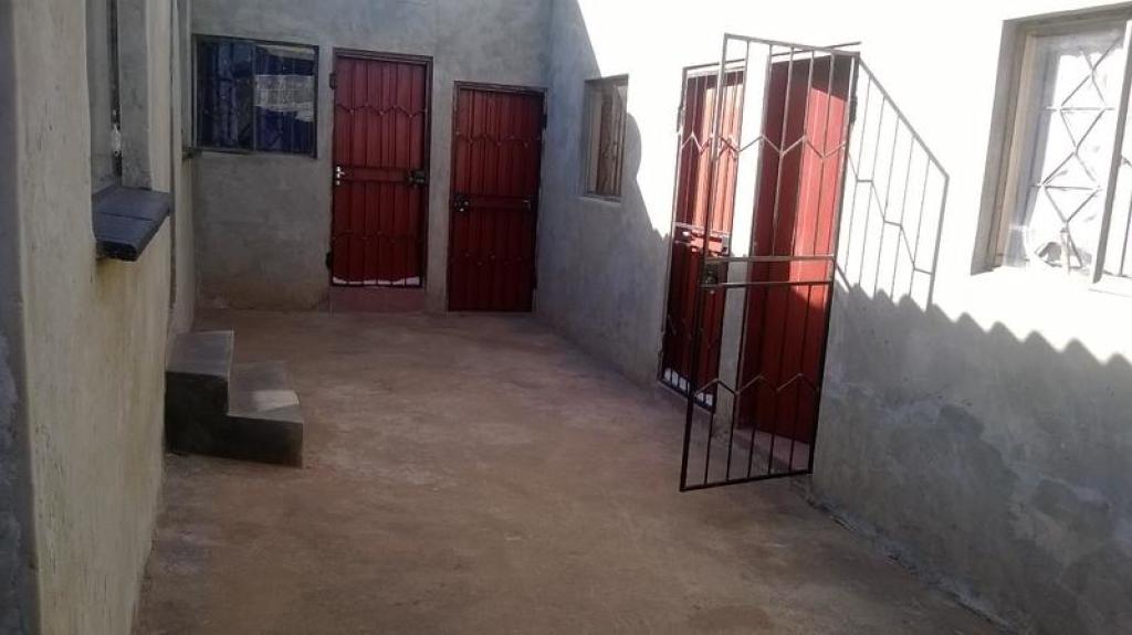 Forrent 2 Rooms Tembisa Listings And Prices Page 2 Waa2